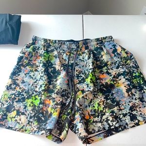 Pool Short 5”, Stencil Blossom Blue Multi